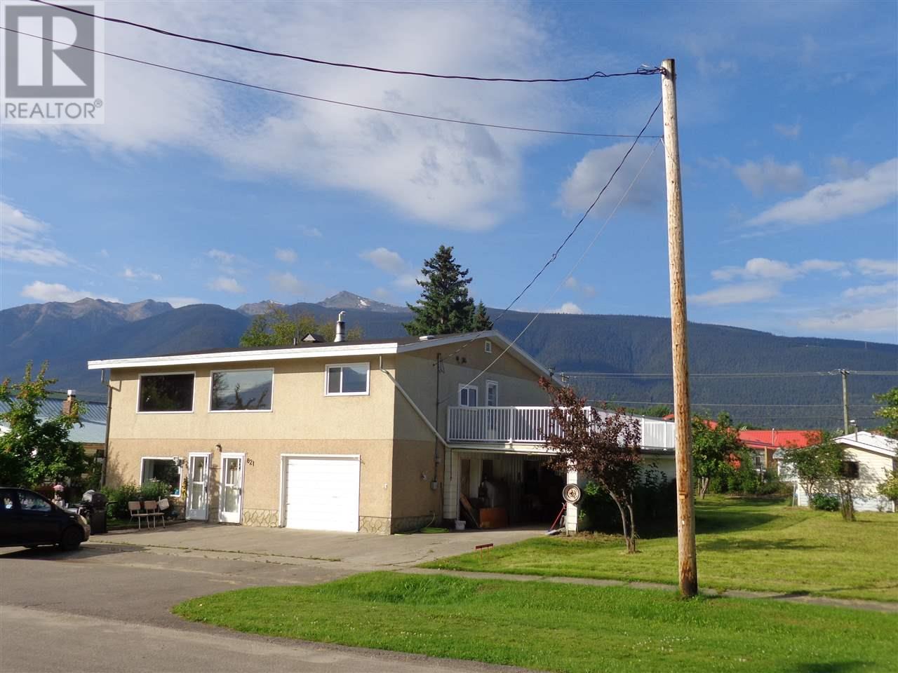 811 2ND AVENUE, mcbride, British Columbia